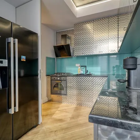 公寓 Designer Duplex Retreat