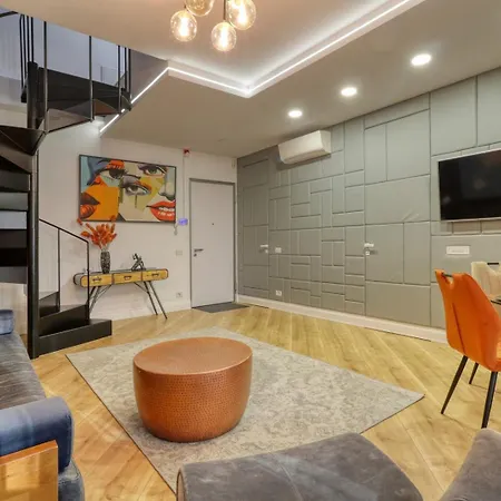 Designer Duplex Retreat * 布加勒斯特